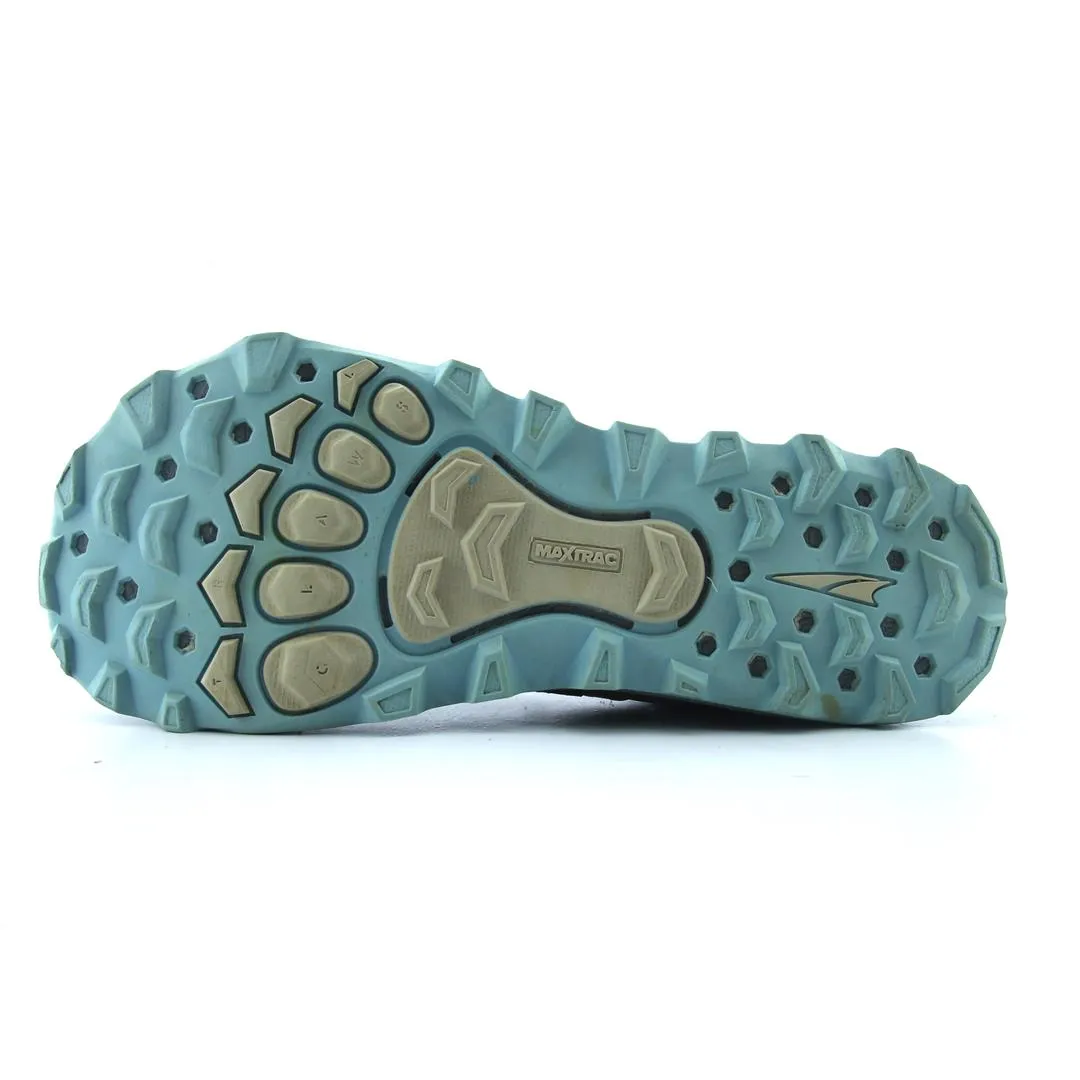 Hiking Shoes Vs Snow Boots ALTRA LONE PEAK 4.5