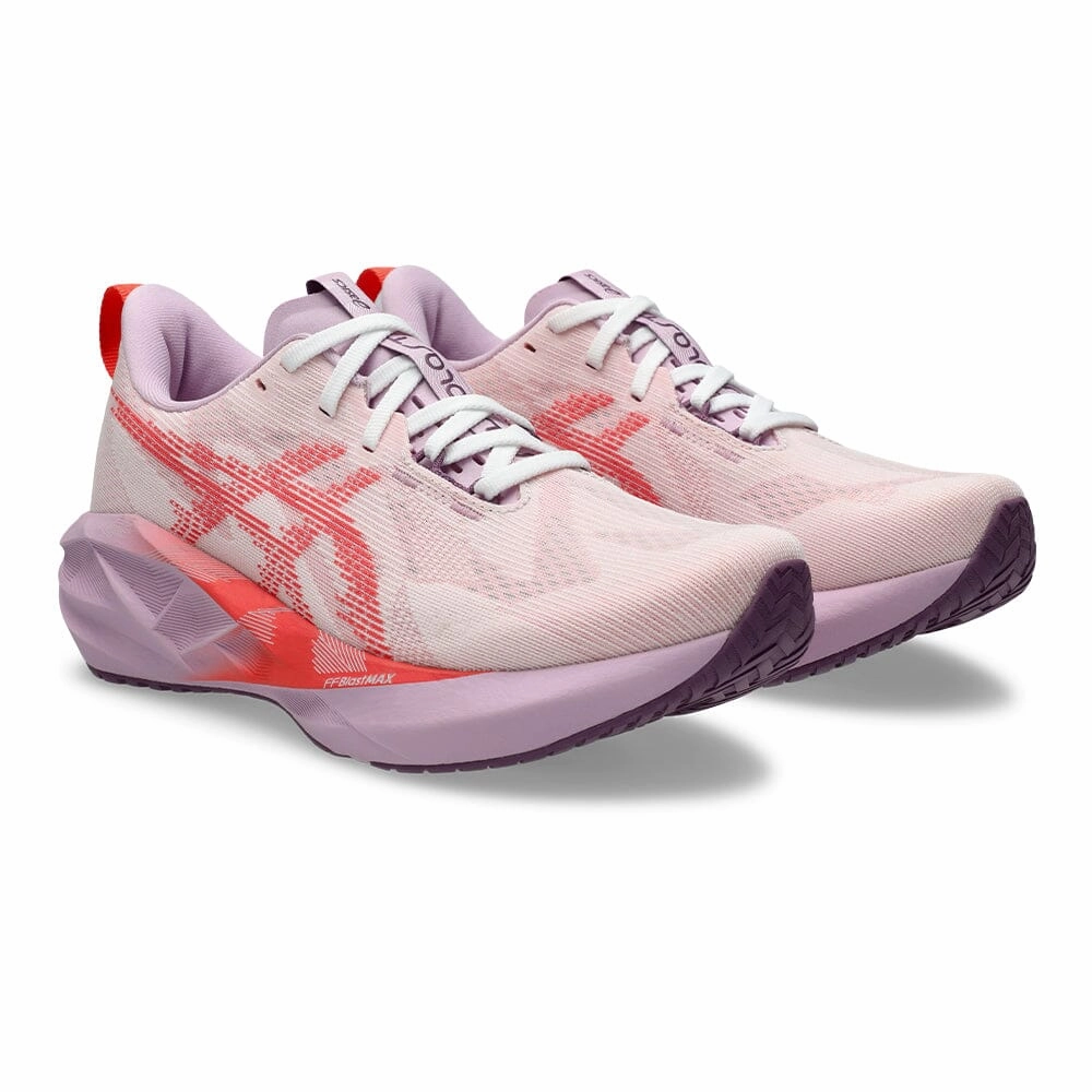 Asics Women's Novablast 5