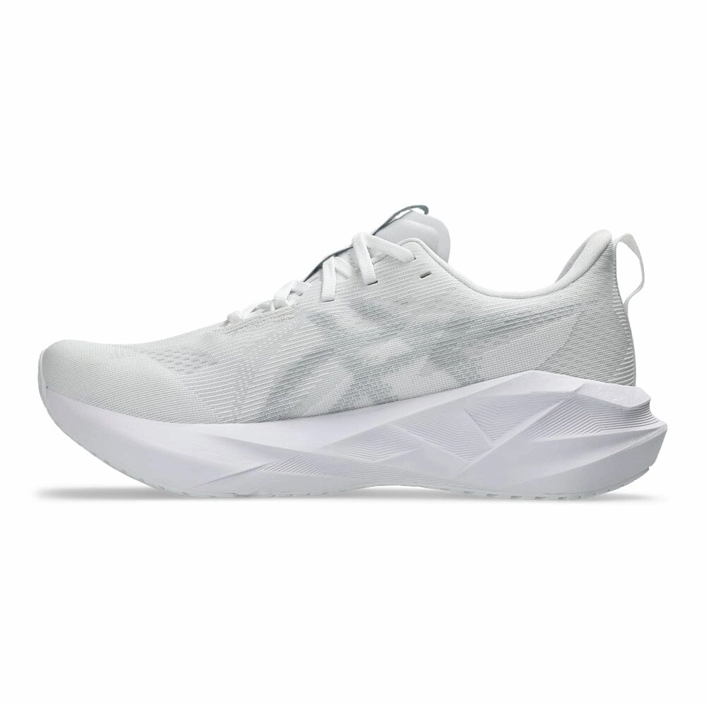Asics Women's Novablast 5