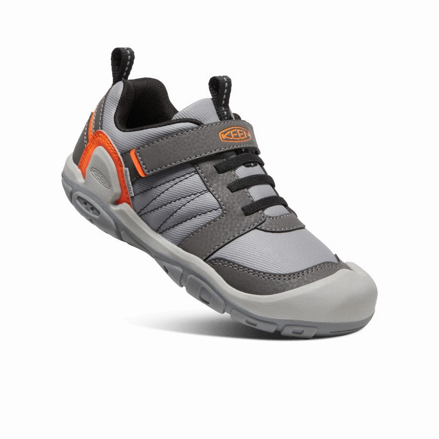 Climbing Shoe No Break In Big Kids' Knotch Peak Sneaker  |  Magnet/Safety Orange