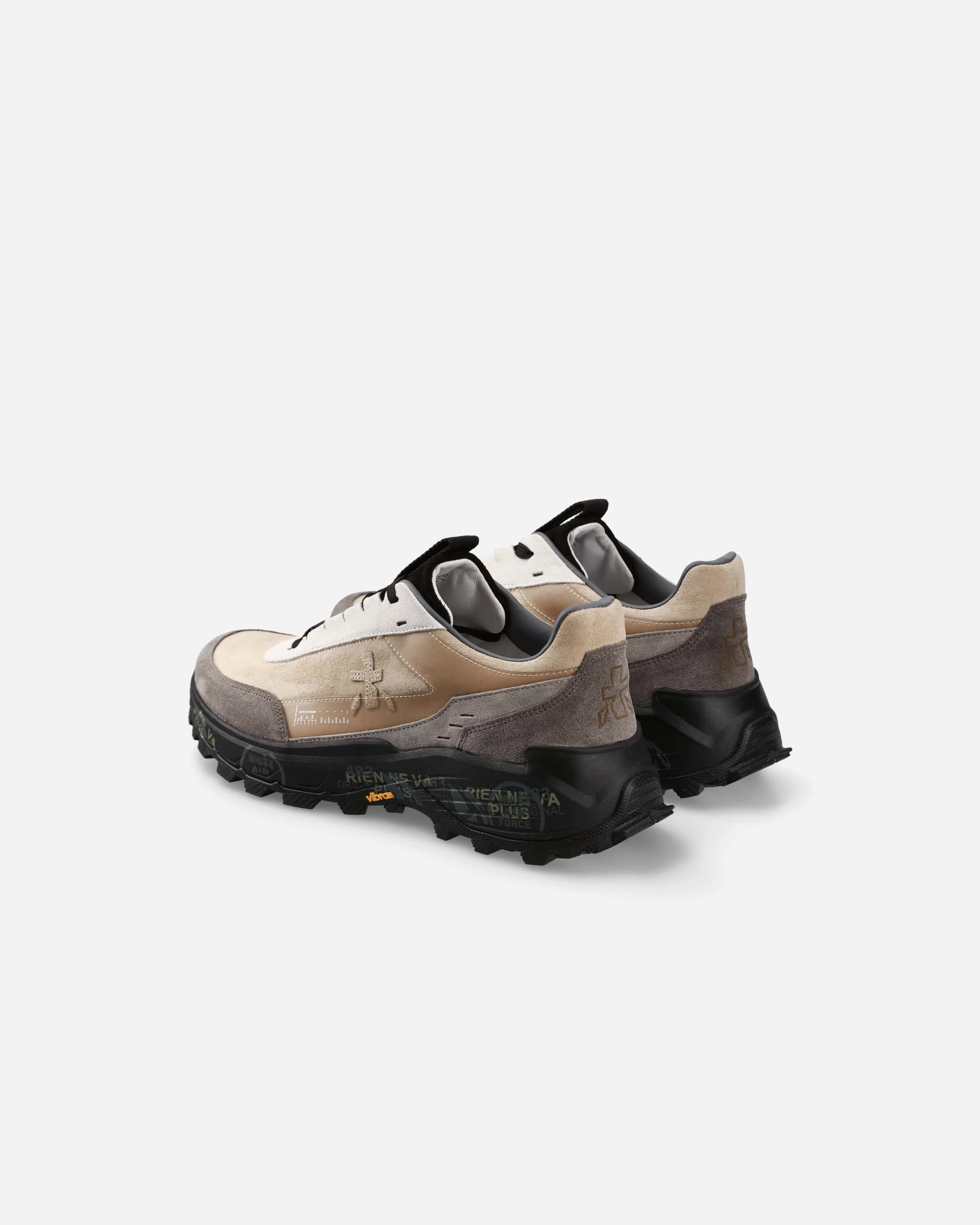 Devin 434 Hiking Shoes And Socks