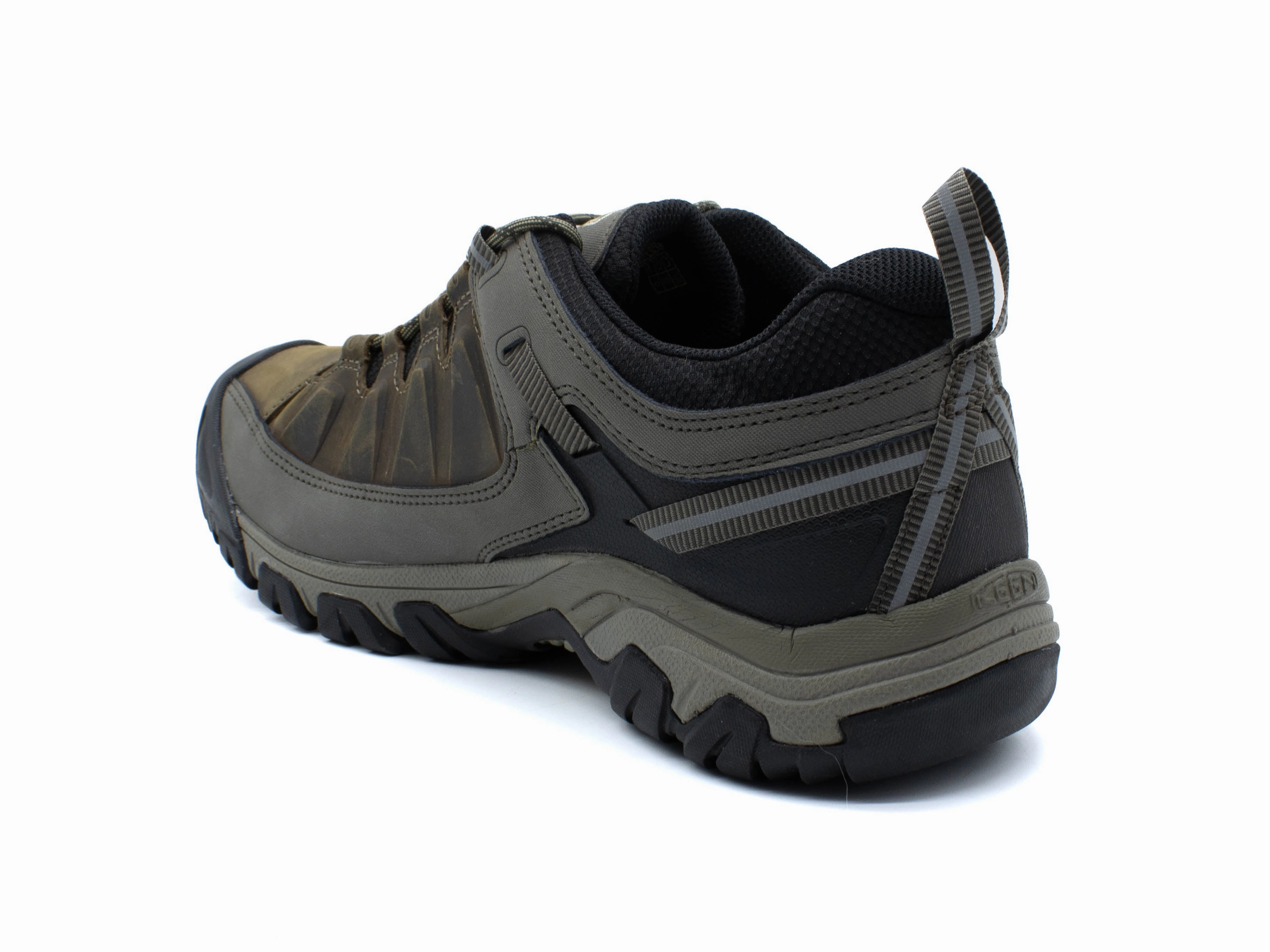 KEEN. TARGHEE III Hiking Shoes Vs Sports Shoes