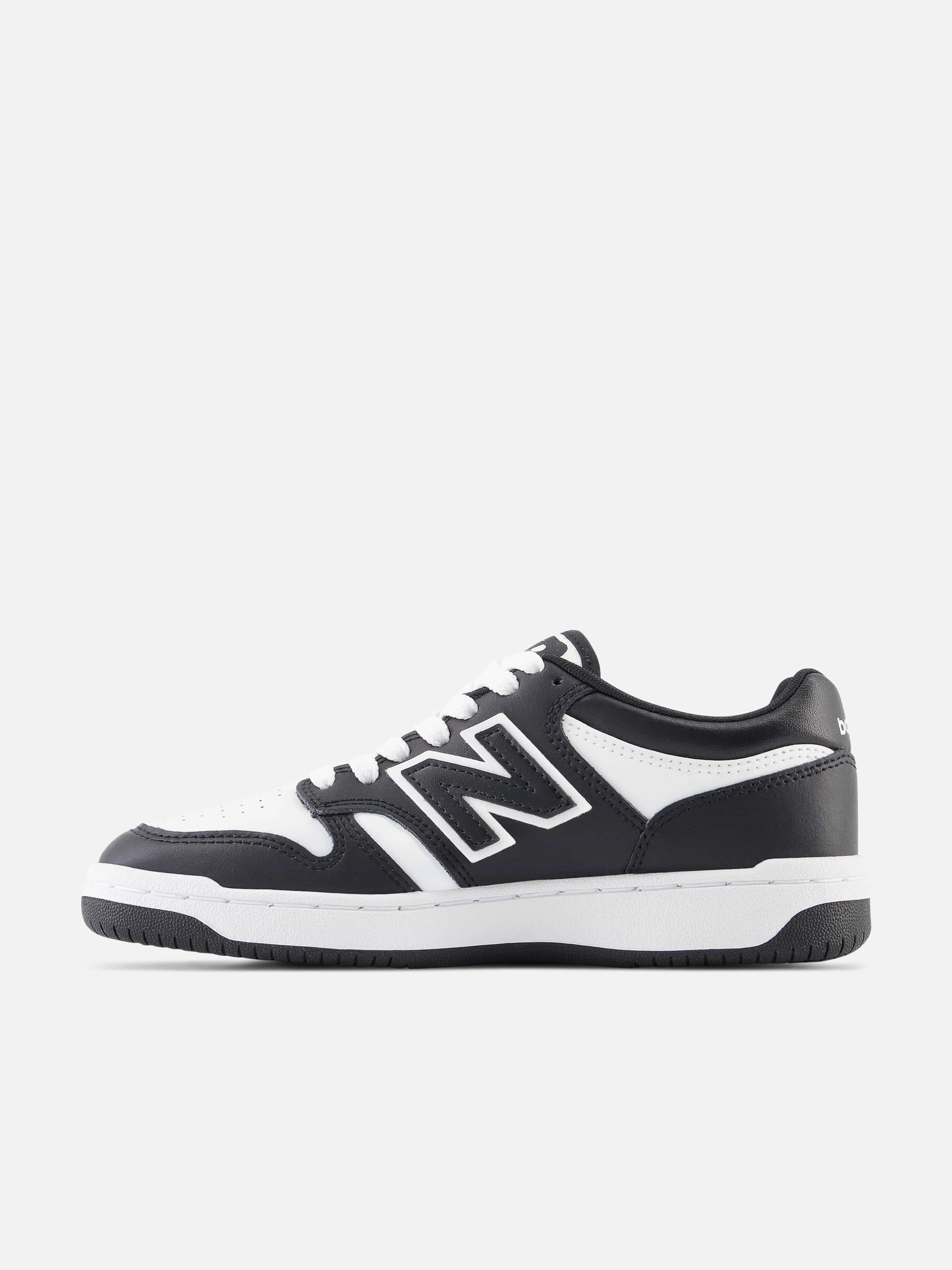 Non Skid Basketball Shoes New Balance Boys 480 Trainers in Black