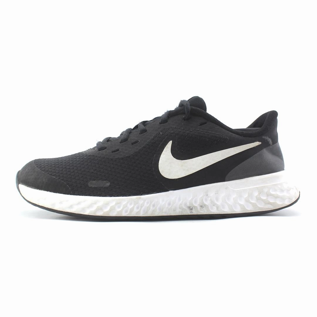 Nike Wemby Shoe NIKE REVOLUTION 5
