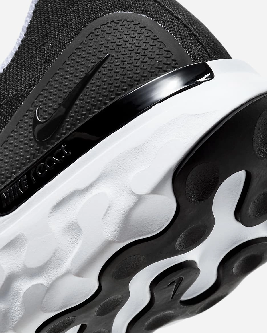 Michael Jordan Nike Shoes Nike Women's React Phantom Run Flyknit 2 Shoes - Black / White