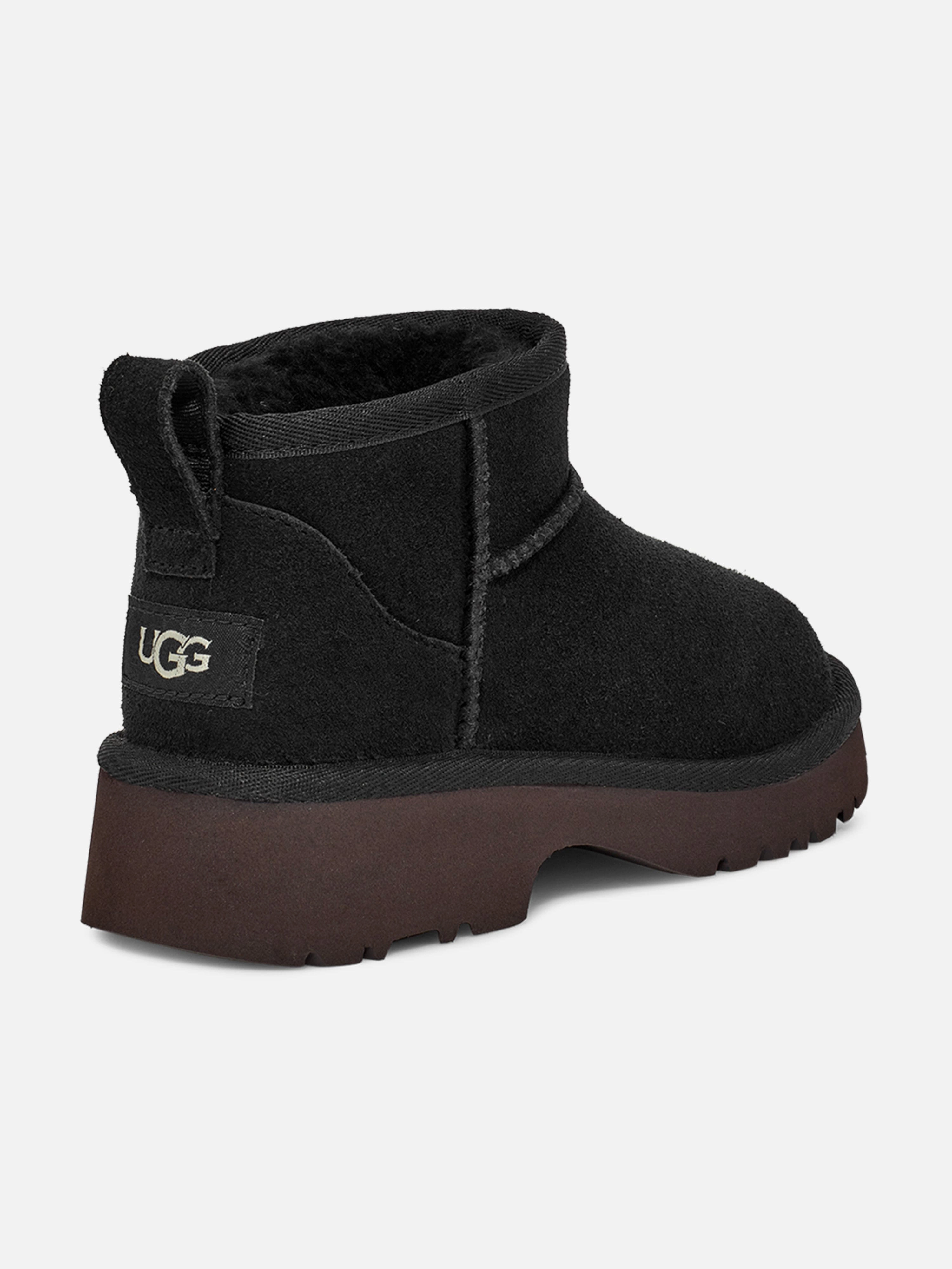 UGG Girls Classic Ultra Mini New Heights Boots in Black Infant Rubber Boots