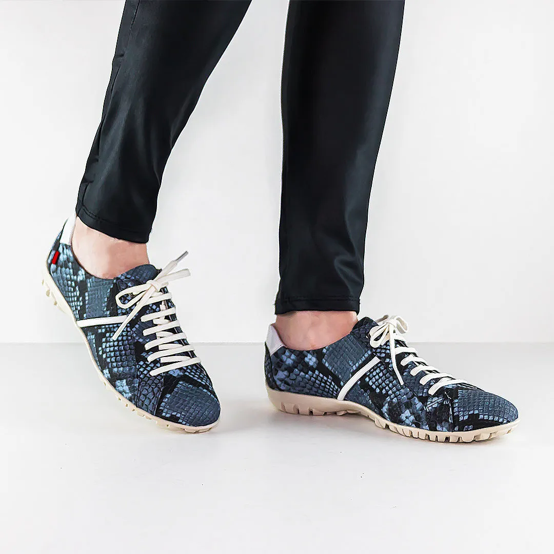 Untcked Oxford Wrinkle Free Albany Golf, Women