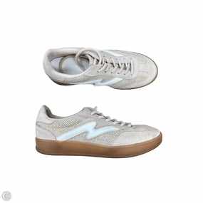 Shoes Sneakers By Madden Girl In Tan, Size: 6.5 Low Sneakers