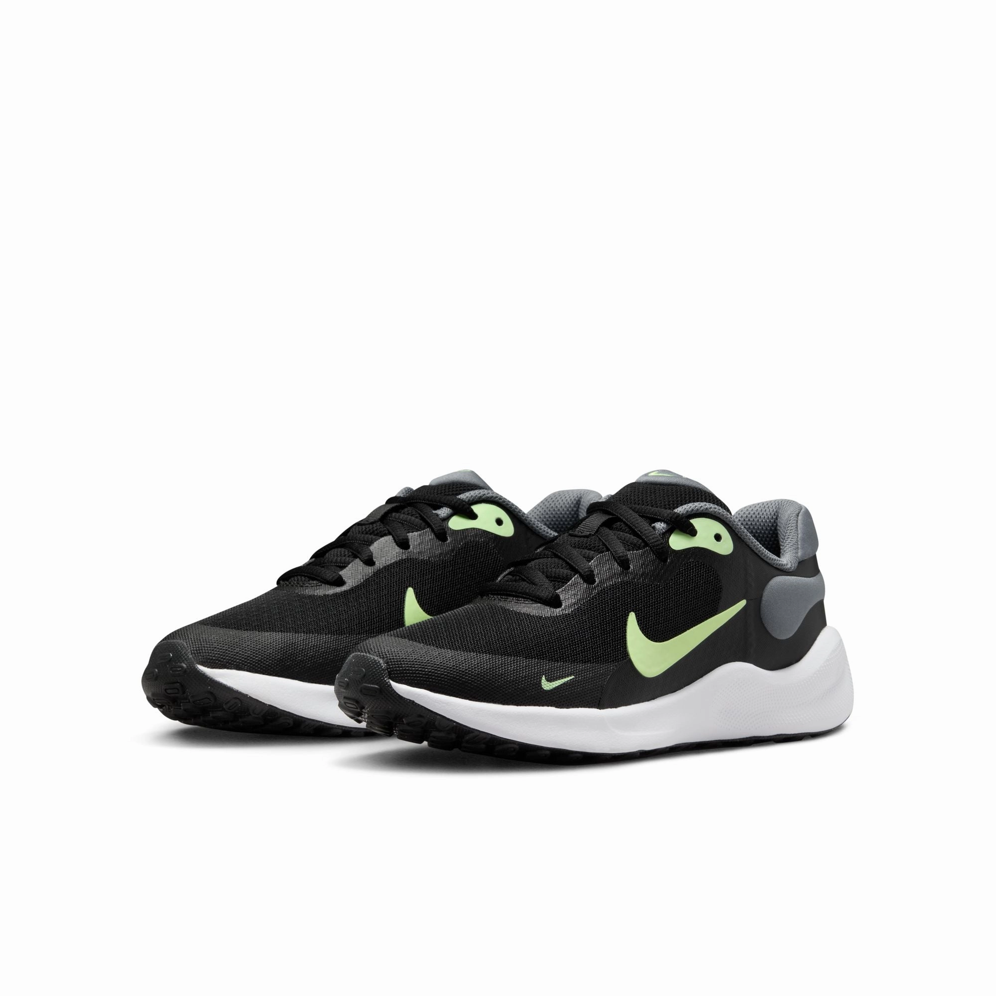 Top Rated Trail Running Shoes Boys' Nike Youth Revolution 7