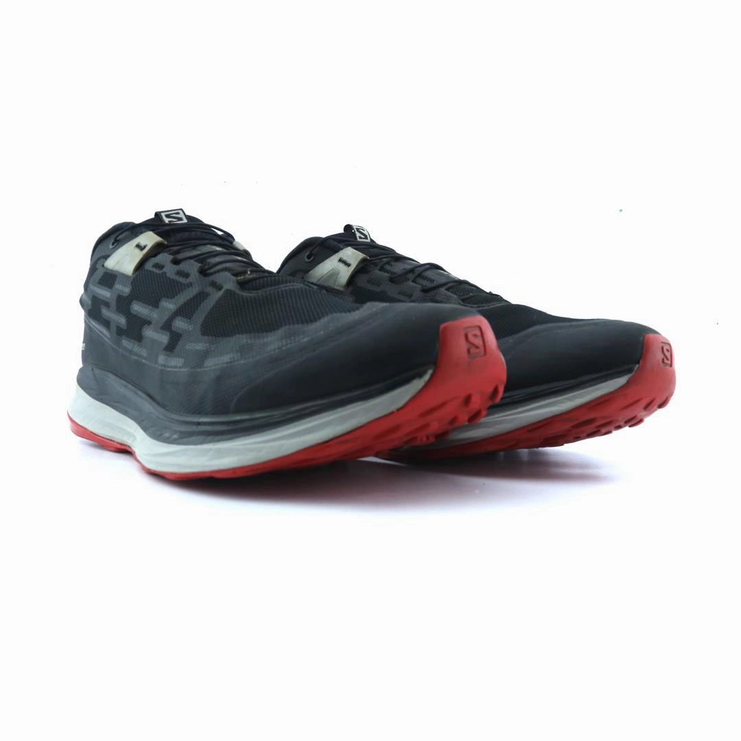 Best Hiking Shoes For Foot Pain SALOMON  ULTRA GLIDE